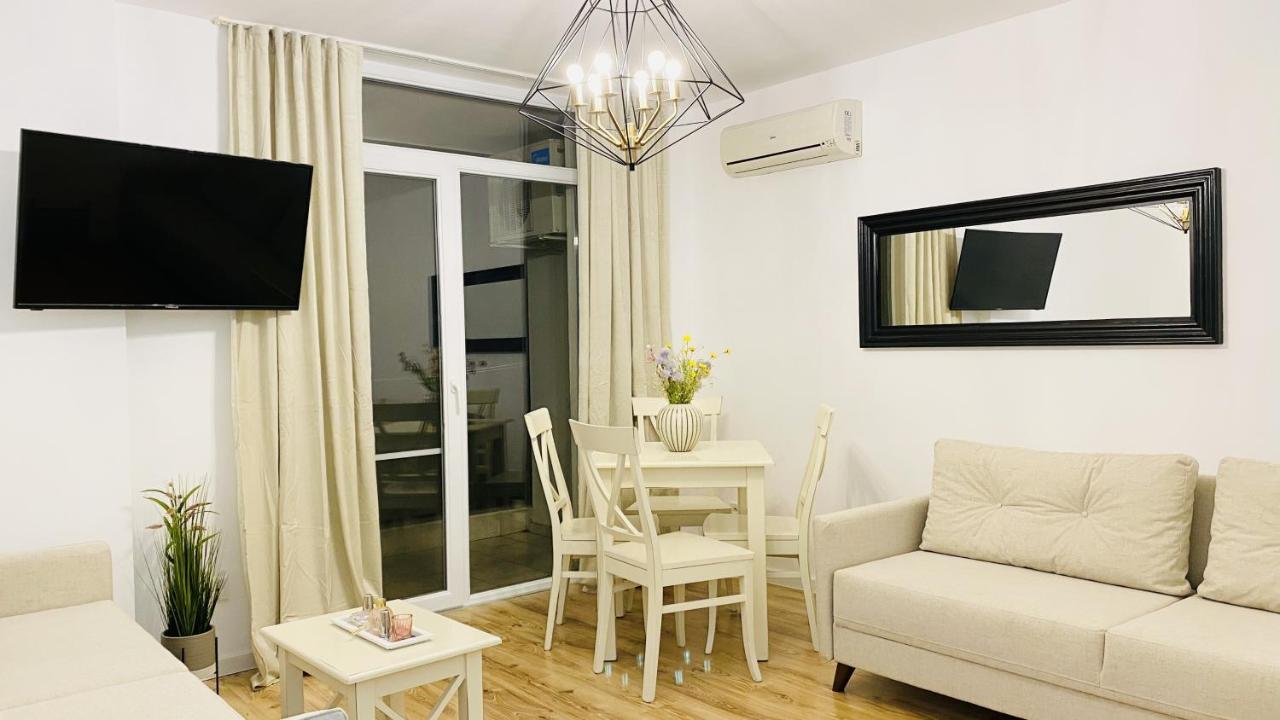 Apartello Modern Apartments In Downpark Slăntjev Brjag Exteriör bild