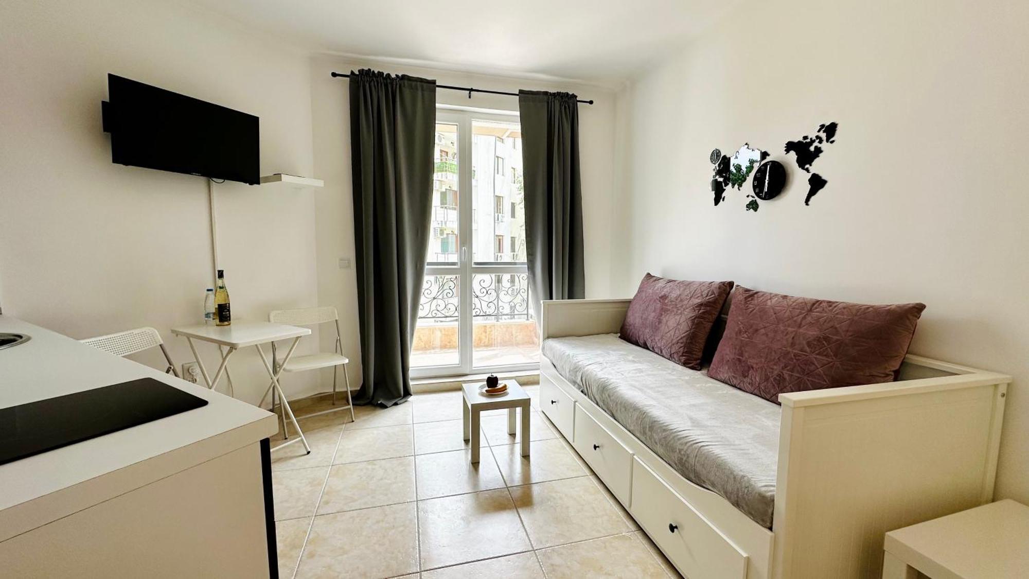 Apartello Modern Apartments In Downpark Slăntjev Brjag Exteriör bild
